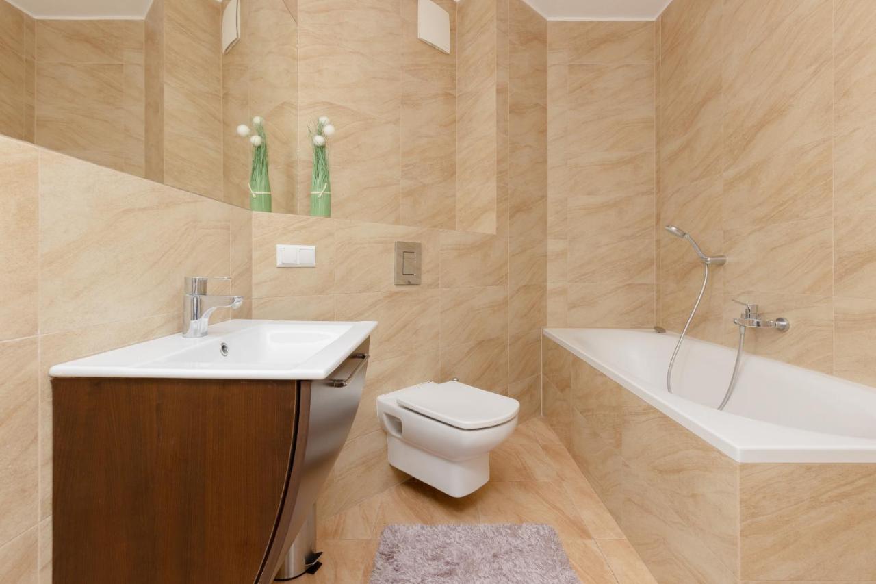 Warsaw Slominskiego Apartment By Noclegi Renters Varsóvia Exterior foto